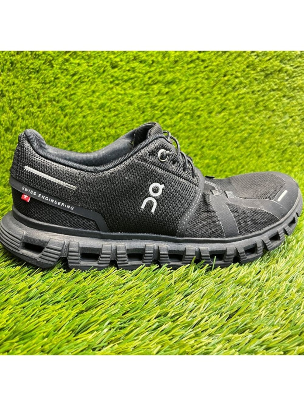 On Cloud 6 Womens Size 8.5 Triple Black Athletic Running Walking Shoes Sneakers